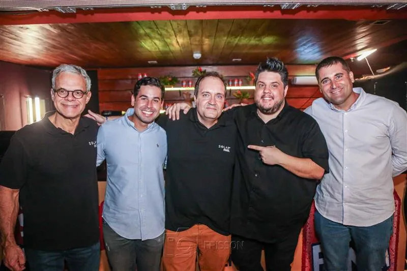 André Salles, Victor Távora, Juvenal Fonseca, Leo Paiva e Maurício Campos