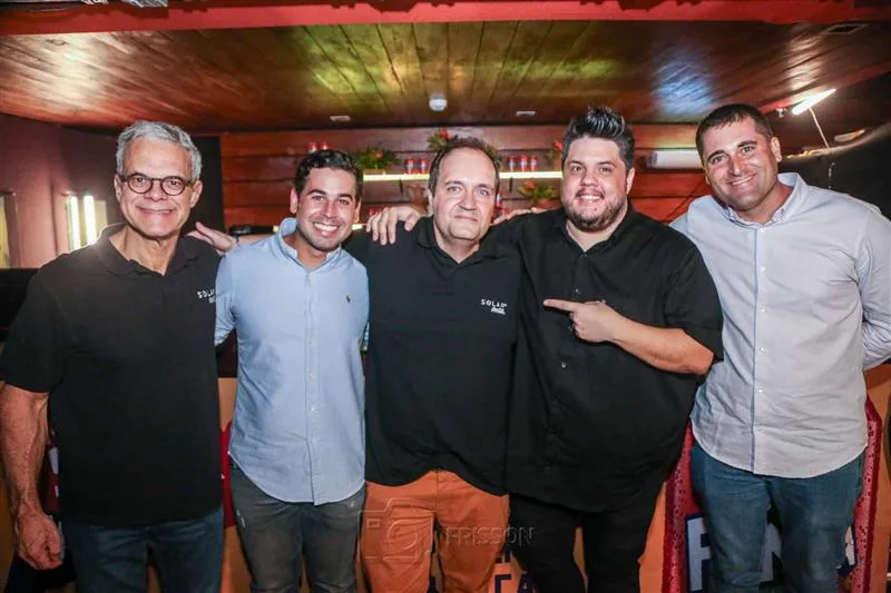 André Salles, Victor Távora, Juvenal Fonseca, Leo Paiva e Maurício Campos