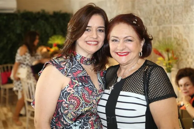 Lia e Bárbara Freire