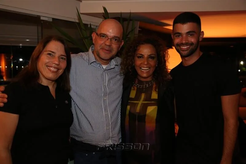 Denise Bezerra, Giovanni Frasson, Gil Santos e Vitoriano Campos