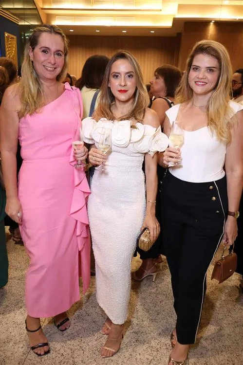 Aline Maia, Adriana Rodrigues e Patrine Gaspar