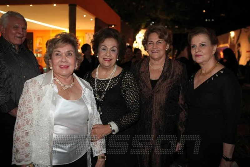 Consuelo Dias Branco, Beatriz Philomeno, Tereza Camara e Leticia Pequeno
