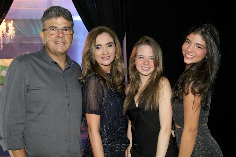 Alberto, Débora Mendonça, Maria Bia Rocha e Bruna Mendonça