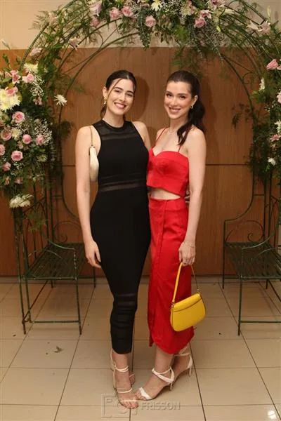 Amanda e Camila Timbó