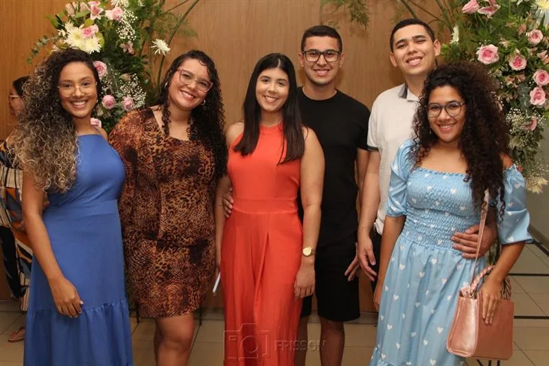 Bianca Fiúza, Sara Feitosa, Ingrid Kelly, Thiago, Daniel Feitosa e Lara Monteiro