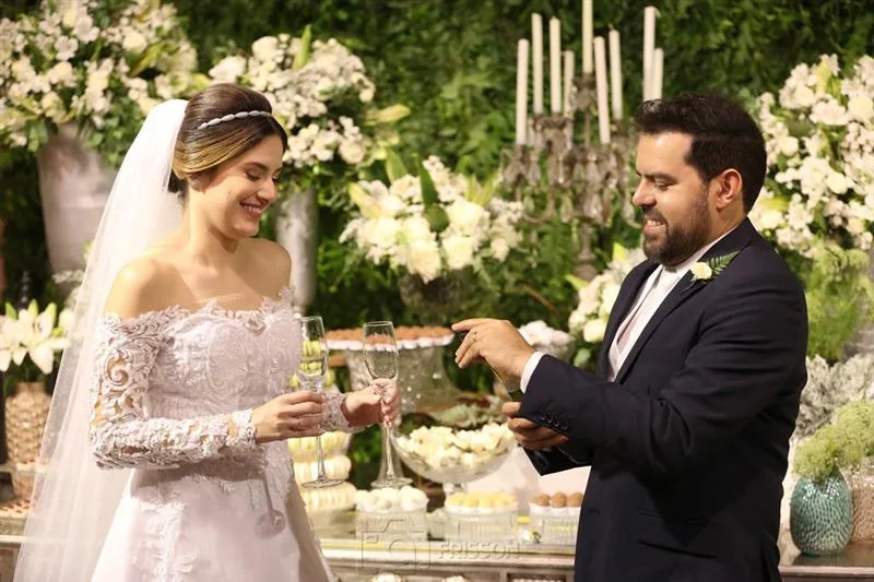 Brinde Eduardo Cruz e Lara Mesquita