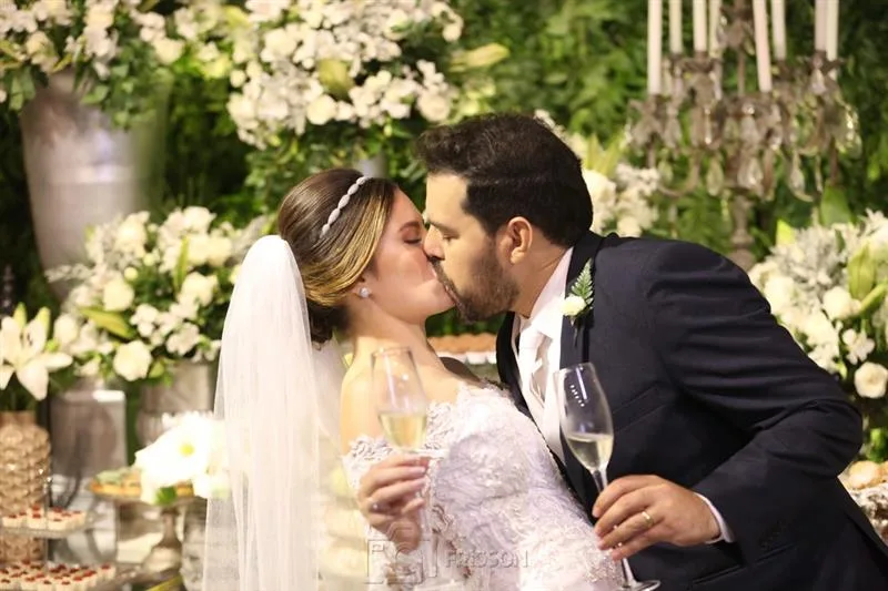 Brinde Eduardo Cruz e Lara Mesquita
