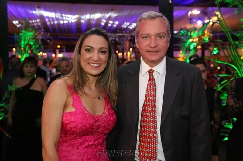 Aline Nunes e Giova Mascedo