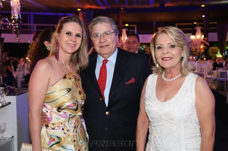 Bia Jucá, João César e Fábia Parente