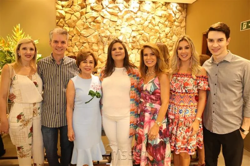 Andressa Mendes, Claudio Brito, Tane Albuqerque, Luiza Barcelos, Maira, Priscila Silva e André Albuquerque