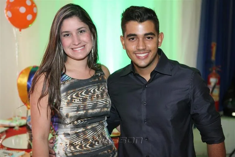 Camile Mesquita e Vitor Pereira