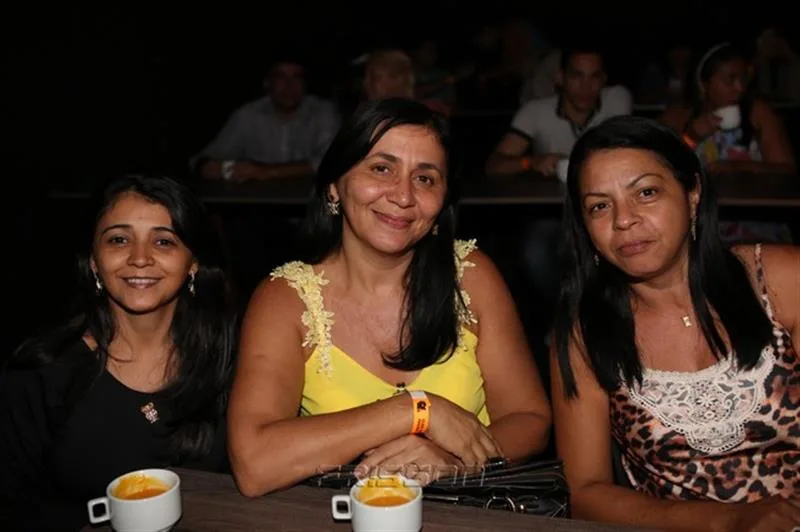 Albanisa Ferrari, Terza Sousa e Cicelânia Moura