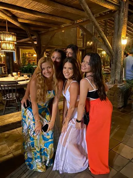 16 anos Laís Studart
