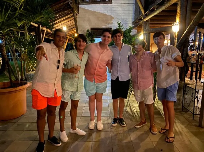 16 anos Laís Studart