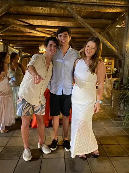 16 anos Laís Studart