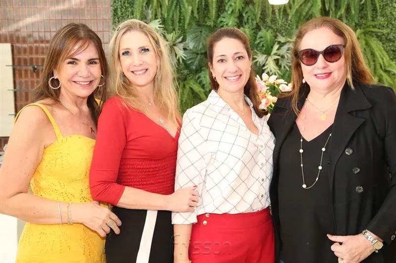 Ana Luiza Barreira, Marjorie Marshall, Vivian Albuquerque e Luiziane Cavalcante