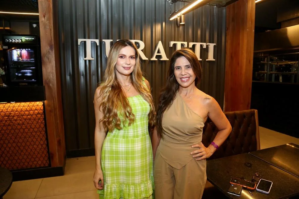 Isabelly Guimarães e Karol Duarte
