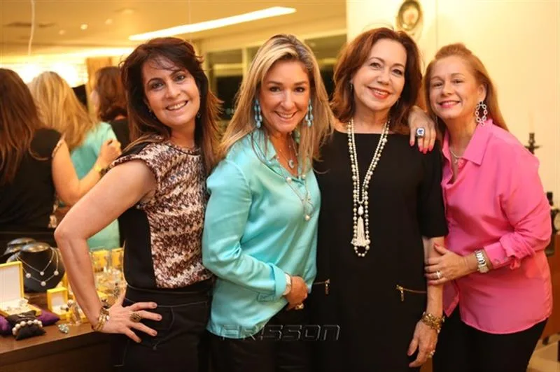 Ana Lúcia Montenegro, Leticia Linton, Ana Alcântara e Sarah Philomeno
