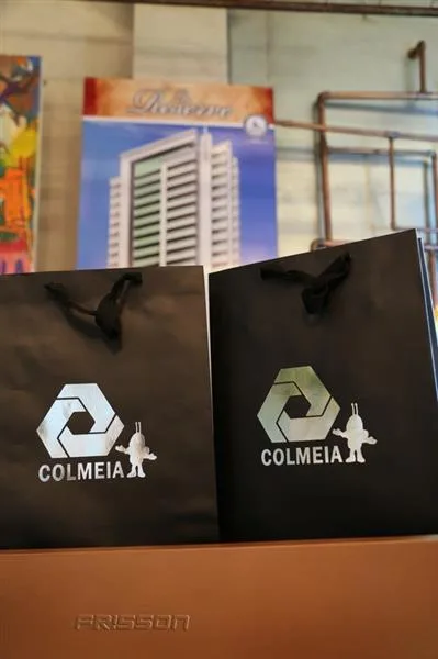 Apresentação La Reserve - Colmeia