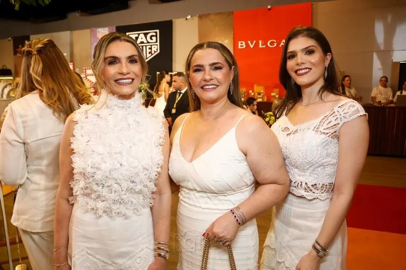 Adelina, Cristina e Bárbara Fernandes