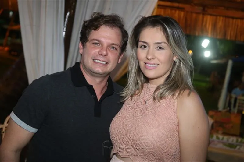 Alisson Oliveira e Melina Melo