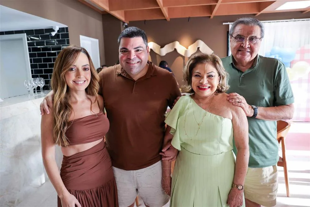 Olga, Eugenio, França e Antonio Vasques