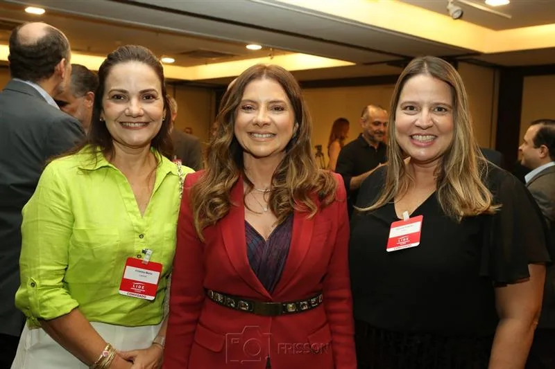Cristina Boris, Emilia Buarque e Luciana Colares