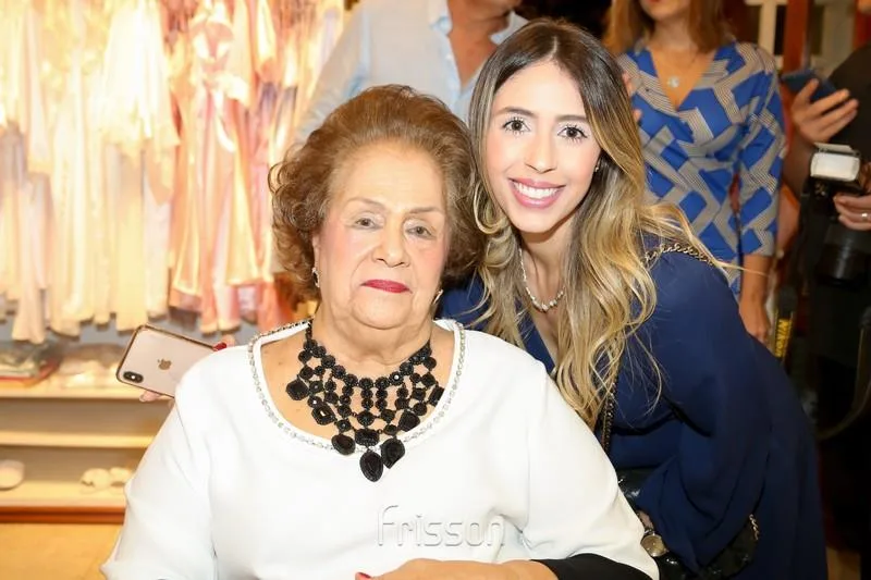 Beatriz e Carol Philomeno