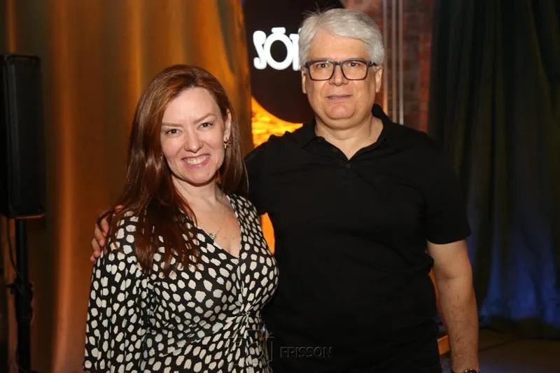 Aline Barroso e Leonardo Leal
