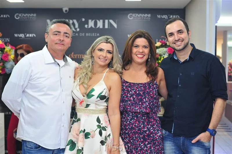 Adailton e Silvana Magalhães e Patrícia Teixera e Harryson Souza
