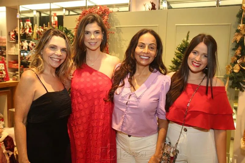 Lilian Porto, Milena Munhoz, Gil Santos e Juliana Ribeiro