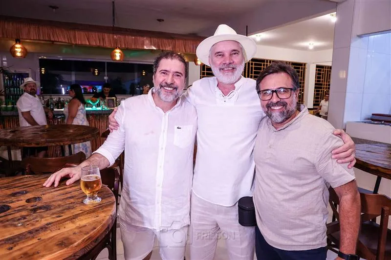 Hamilton Barbosa, Leoni Barbosa e Neto Fotógrafo