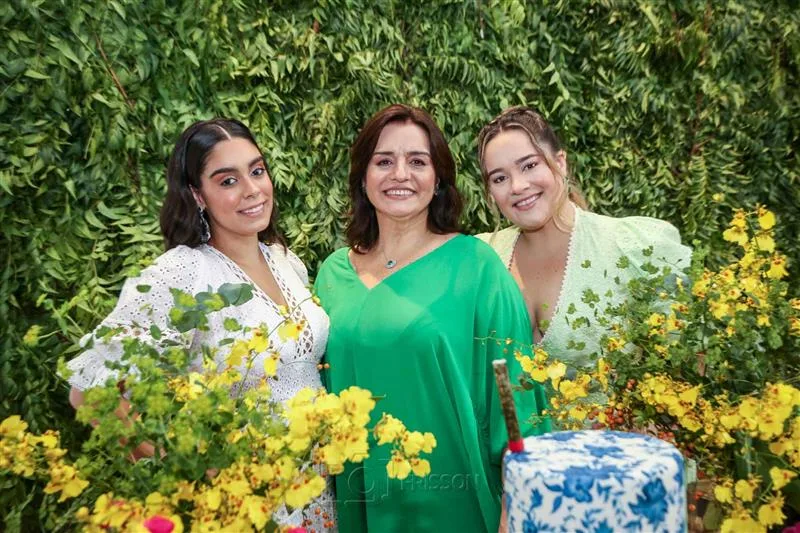 Ana Caroline, Lia e Ana Paula Freire