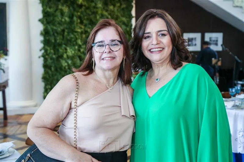 Andrea Passos e Lia Freire