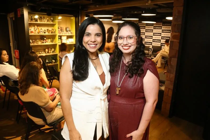 Gabriella Pinheiro e Lara Oliveira
