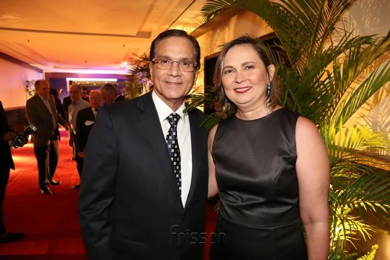 Beto Studart e Renata Paula Santiago