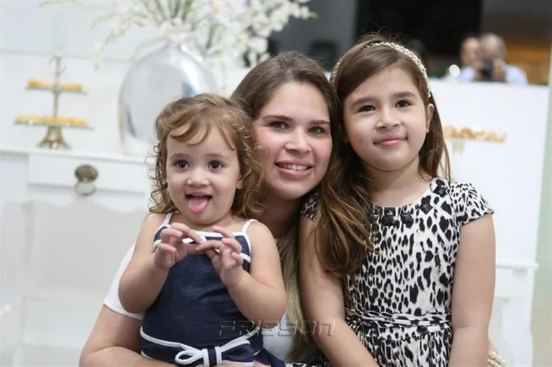Alice, Tenille e Lara Guimarães