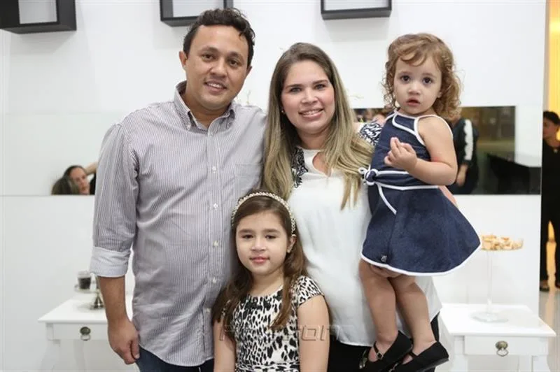 Arnaldo, Lara, Tenille e Alice Guimarães
