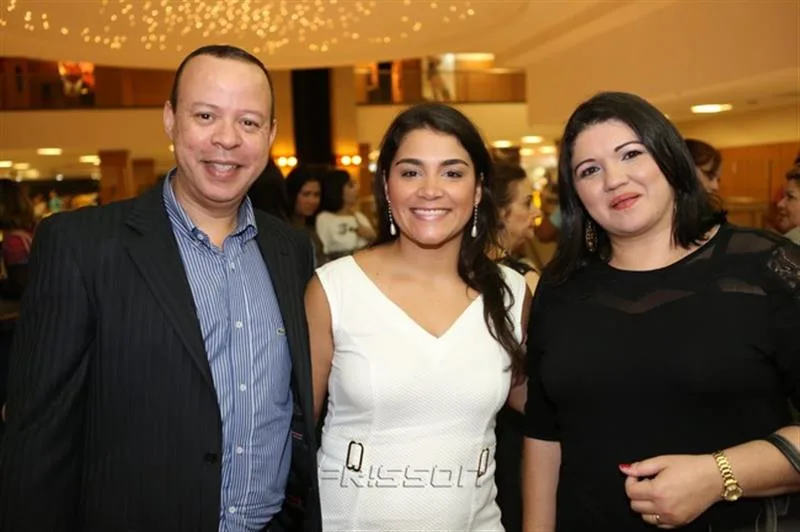 Alexandre, Adriana Costa e Sandra Melo