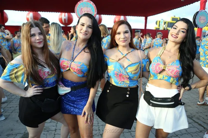 Andressa Kakau, Leticia Albuquerque, Karla Freire e Ivina MBM