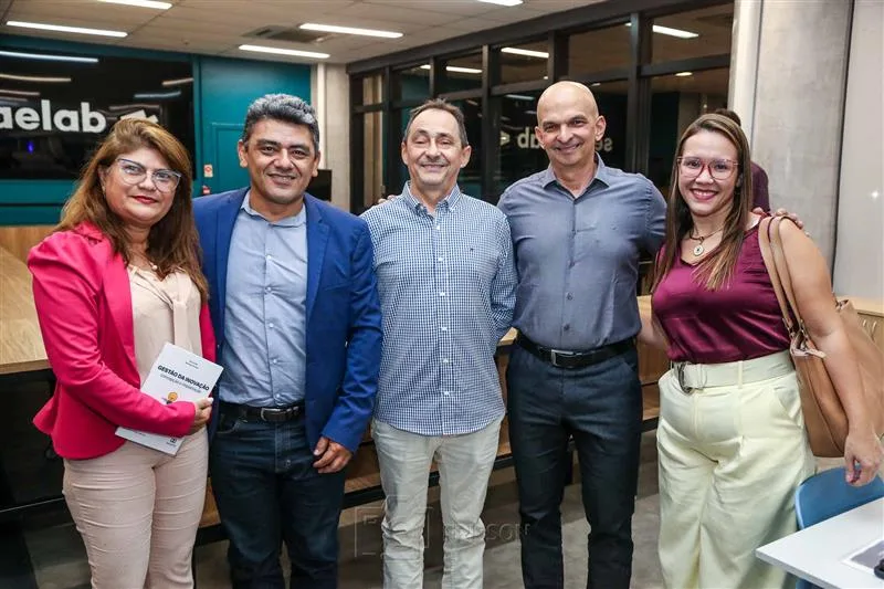 Lea Pereira, Valdney Albuquerque, Ozair Gomes, Ian Correa e Carolina Turbano