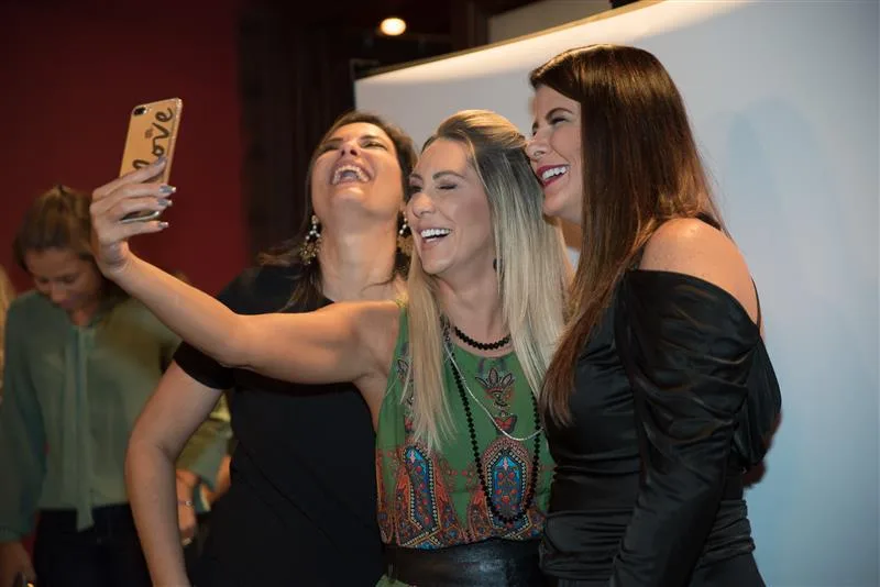 Cintia Lima, Erika Oliveira e Patrícia Calderón