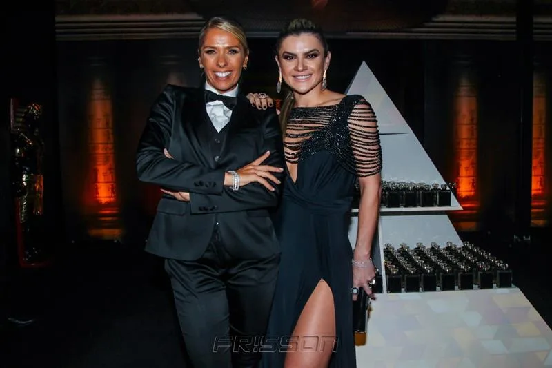 Adriane Galisteu com Mirella Santos