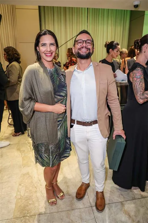 Adriana Pinheiro e Régis Amora