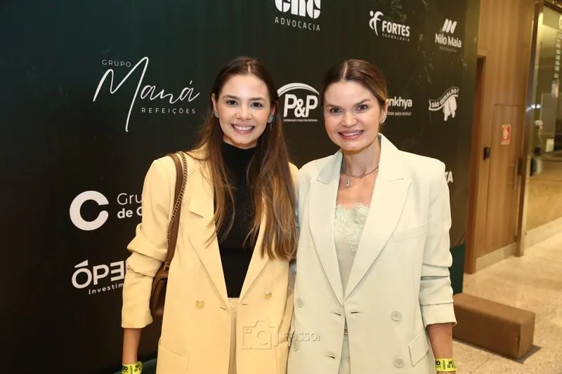 Beatriz e Joelia Teles
