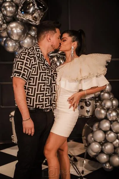 Xand Avião e Isabele Temóteo