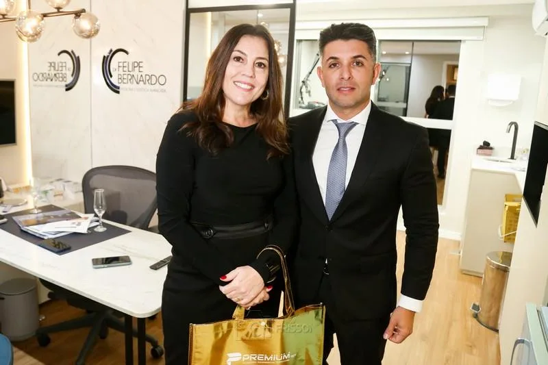 Ana Cristina Parreiras e Felipe Bernardo