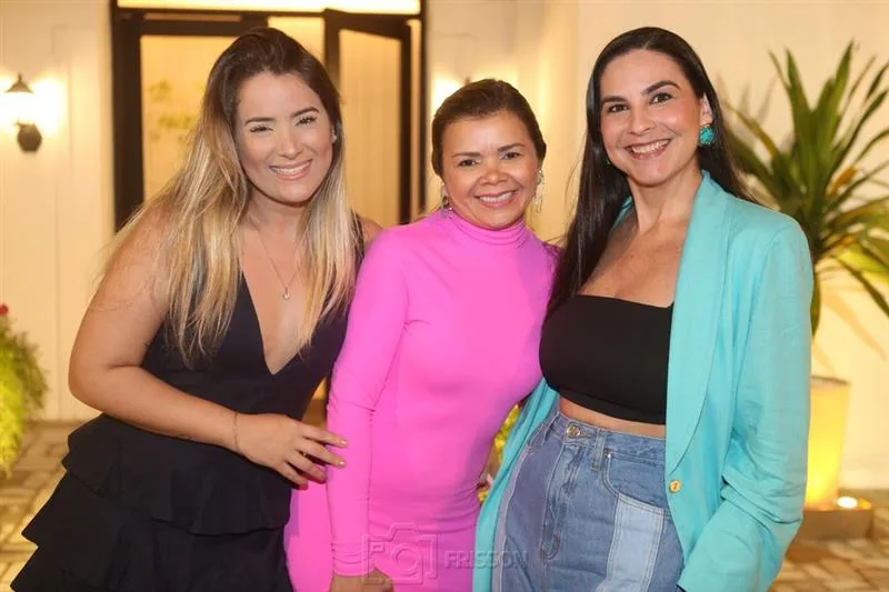 Adrielle Lucas, Camila Barros e Riane de Alencar
