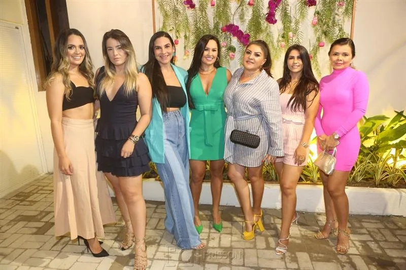 Camila Aderaldo, Adrielle Lucas, Riane de Alencar, Lila Gonçalves , Penha Oliver, Jorgiana Rodrigues e Camila Barros