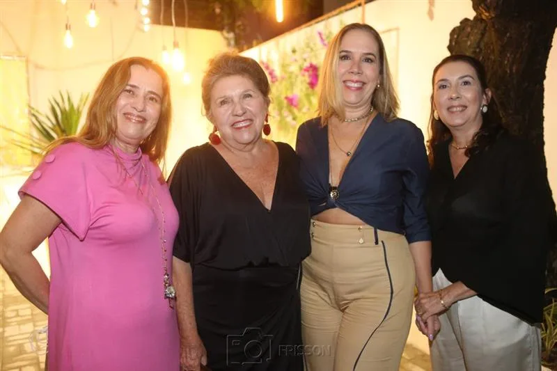 Cândida Vila Nova, Dolores Dias, Luciana Pearce e Lina Arrais